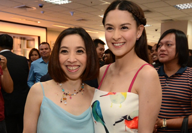 Marian Rivera with Metro Gift Registry Project Proponent Marian Rivera with Metro Gift Registry Project Proponent