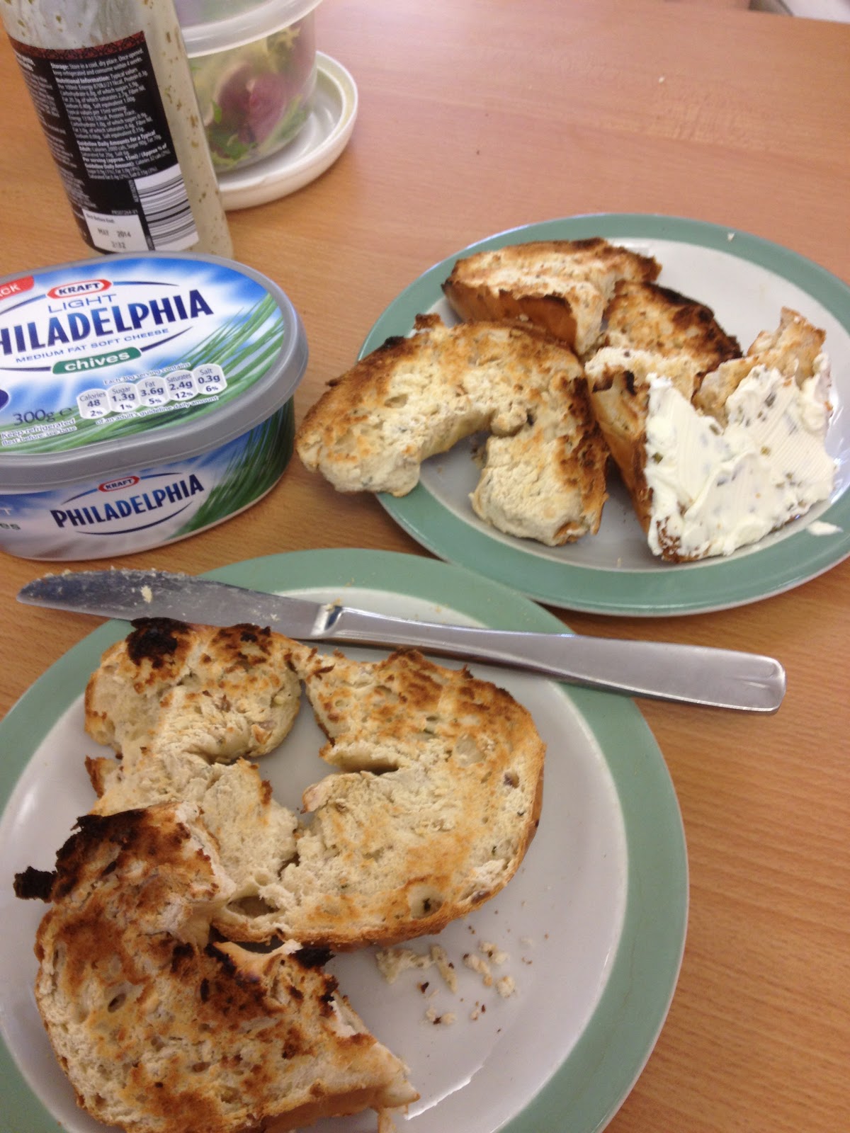 FOODSTUFF FINDS New York Bakery Co Red Onion & Chive Bagels [by Nli10]