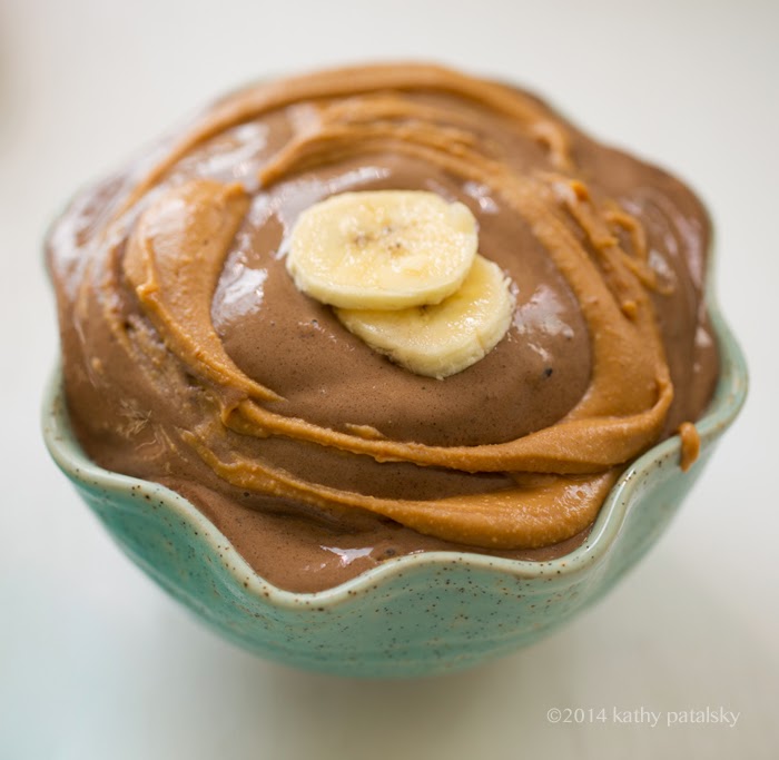 Chocolate Chocolate Smoothie Bowl with Peanut Butter