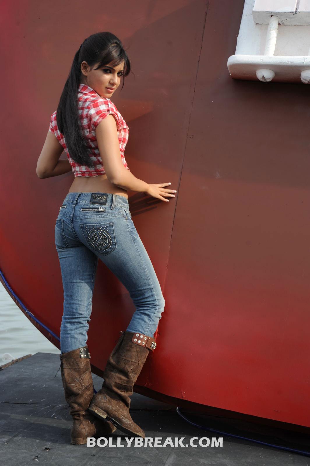 Samantha Hot Back View in tight jeans  - (12) - Samantha Hot Navel Show Photo Gallery - Top & Tight Jeans