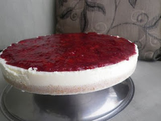 Cheesecake com calda de frutas vermelhas Cheesecake+frutas+vermelhas+001