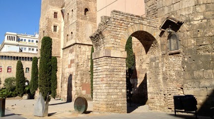 Resultat d'imatges de muralla barcino