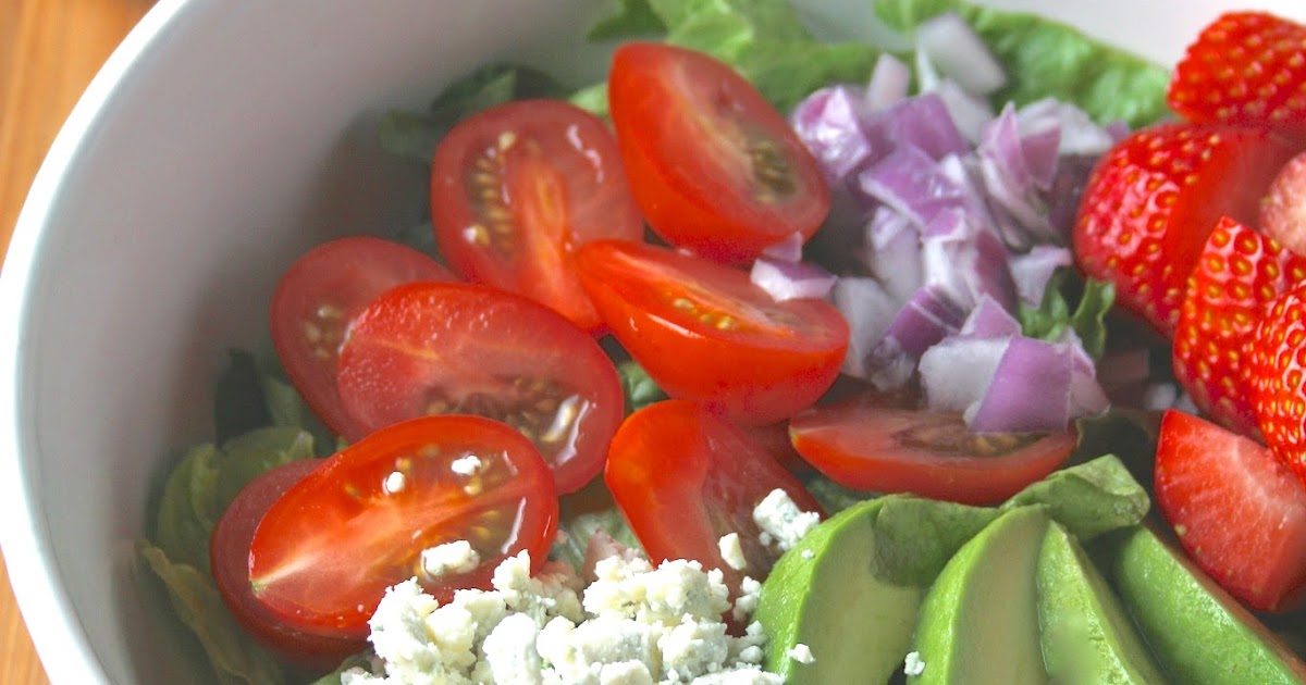 Oregon Transplant Strawberry Avocado & Blue Cheese Salad
