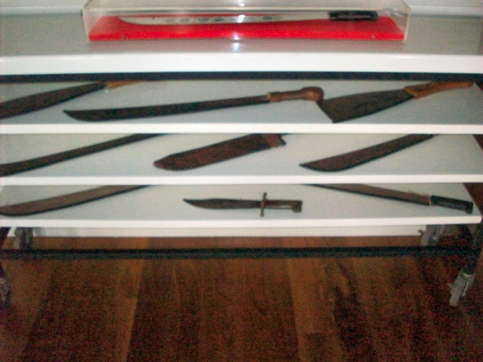 Foto Blog Puerto Rico Hacienda La Esperanza Colección de Machetes Antiguos