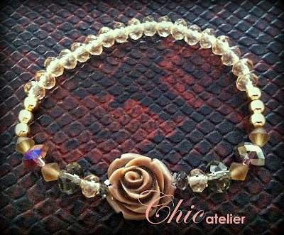 Pusera con rosa Pulseras de moda