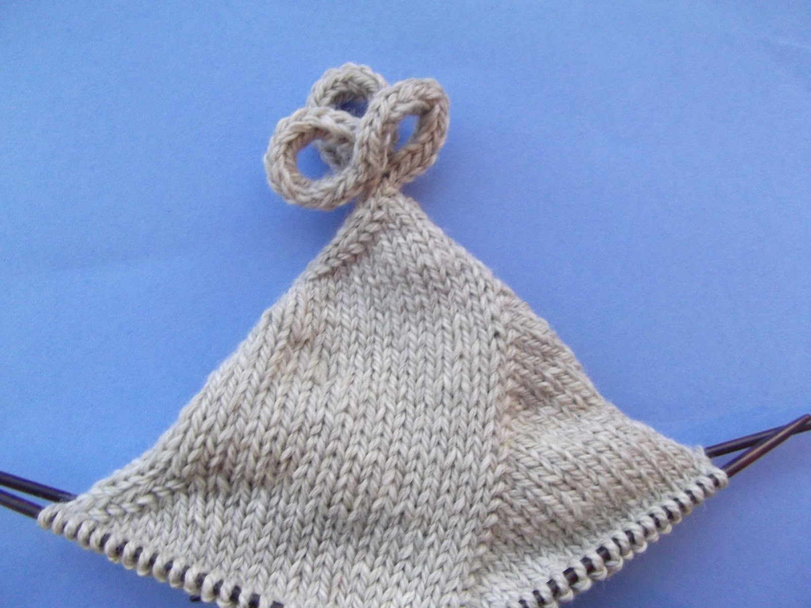 Midnightsky Fibers Knit a Funky Icord Hat Topper