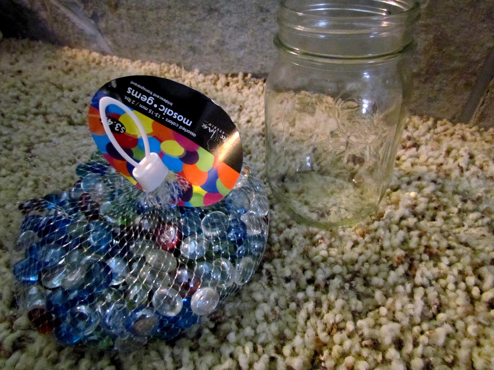 Pinch of Lyss DIY Marble Mason Jar