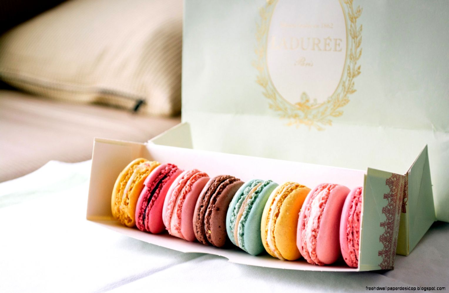 Cookies Macaron Colorful Dessert Box wallpaper 1680x1050 24139 Cookies Macaron Colorful Dessert Box wallpaper 1680x1050 24139