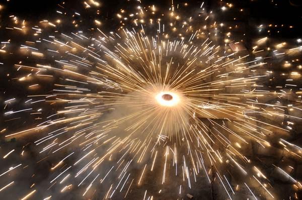30+ Diwali Crackers PNG