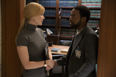 Image of Nicole Kidman and Chiwetel Ejiofor in Secret in Their Eyes