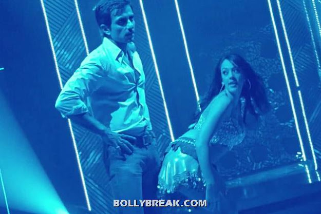 Hazel Keech Hot Item Song - Grind Dance - Hazel Keech Hot Pics - Maximum Movie Item Song