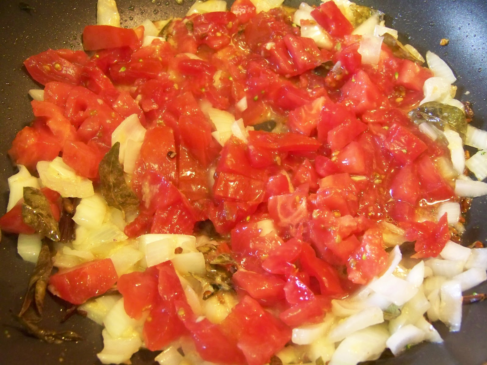 Kitchen Simmer Salmon Curry (canned)