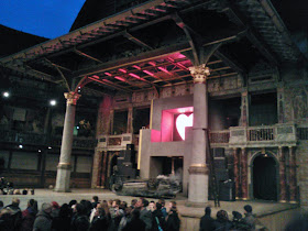 Historical Research Shakepeare S Globe Theatre
