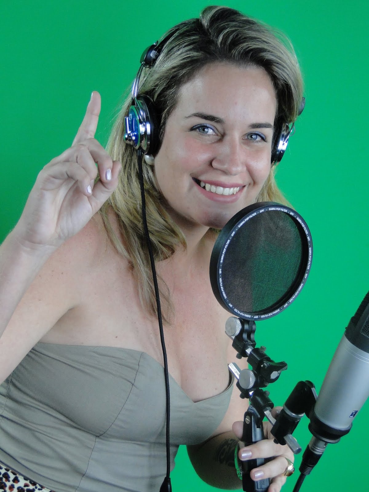 CATIRIPAPU De Cara Nova Pra Você! ALINE OLIVEIRA SE REVELA UMA