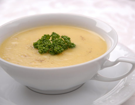 CREAMY BLUE CHEESE & POTATO SOUP | Free Recipe Hub