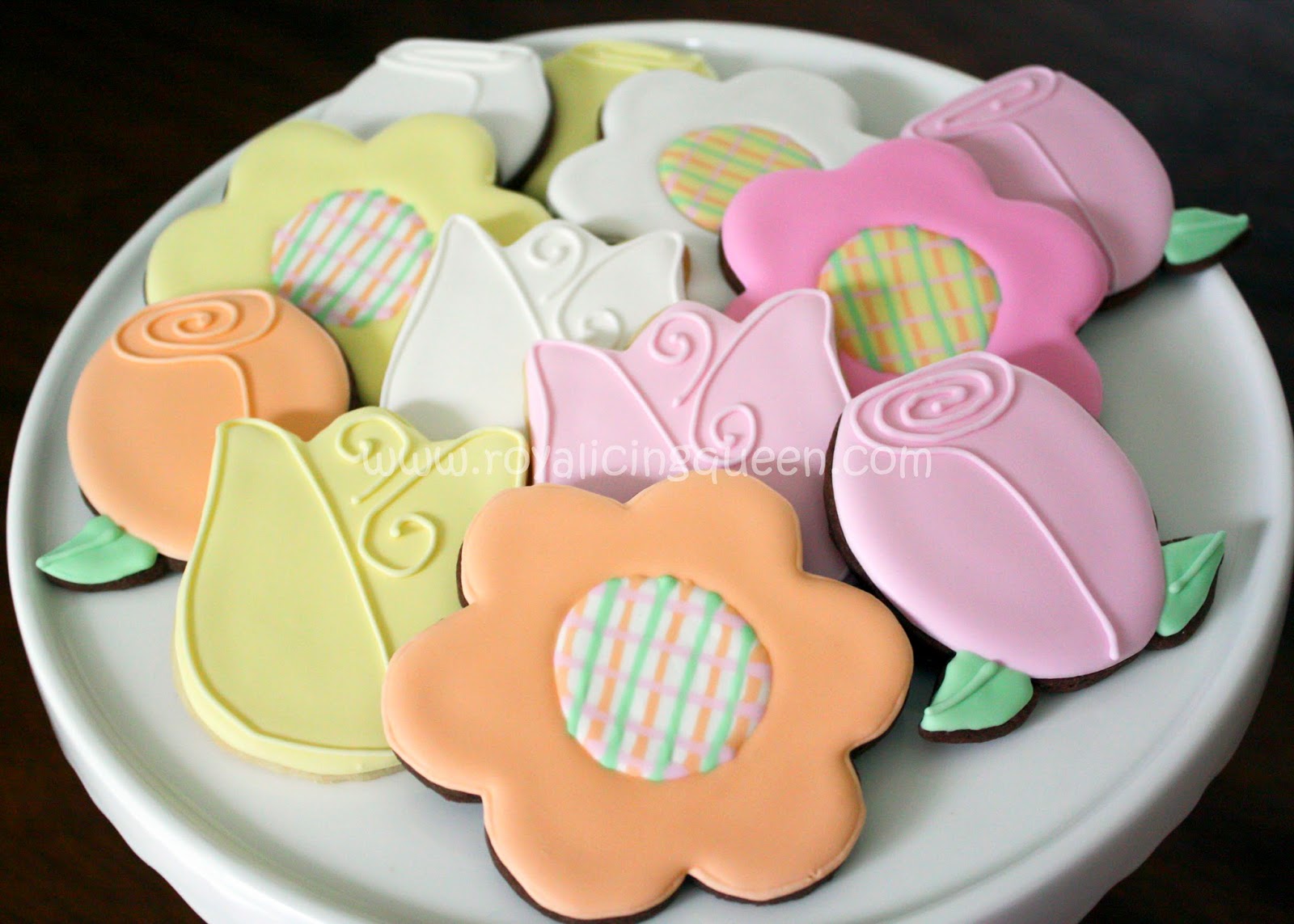 The Royal Icing Queen Lollipop Flower Cookies