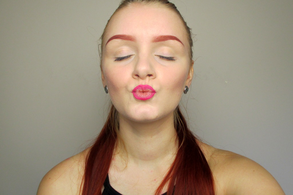 bright pink lips on pale skin tutorial