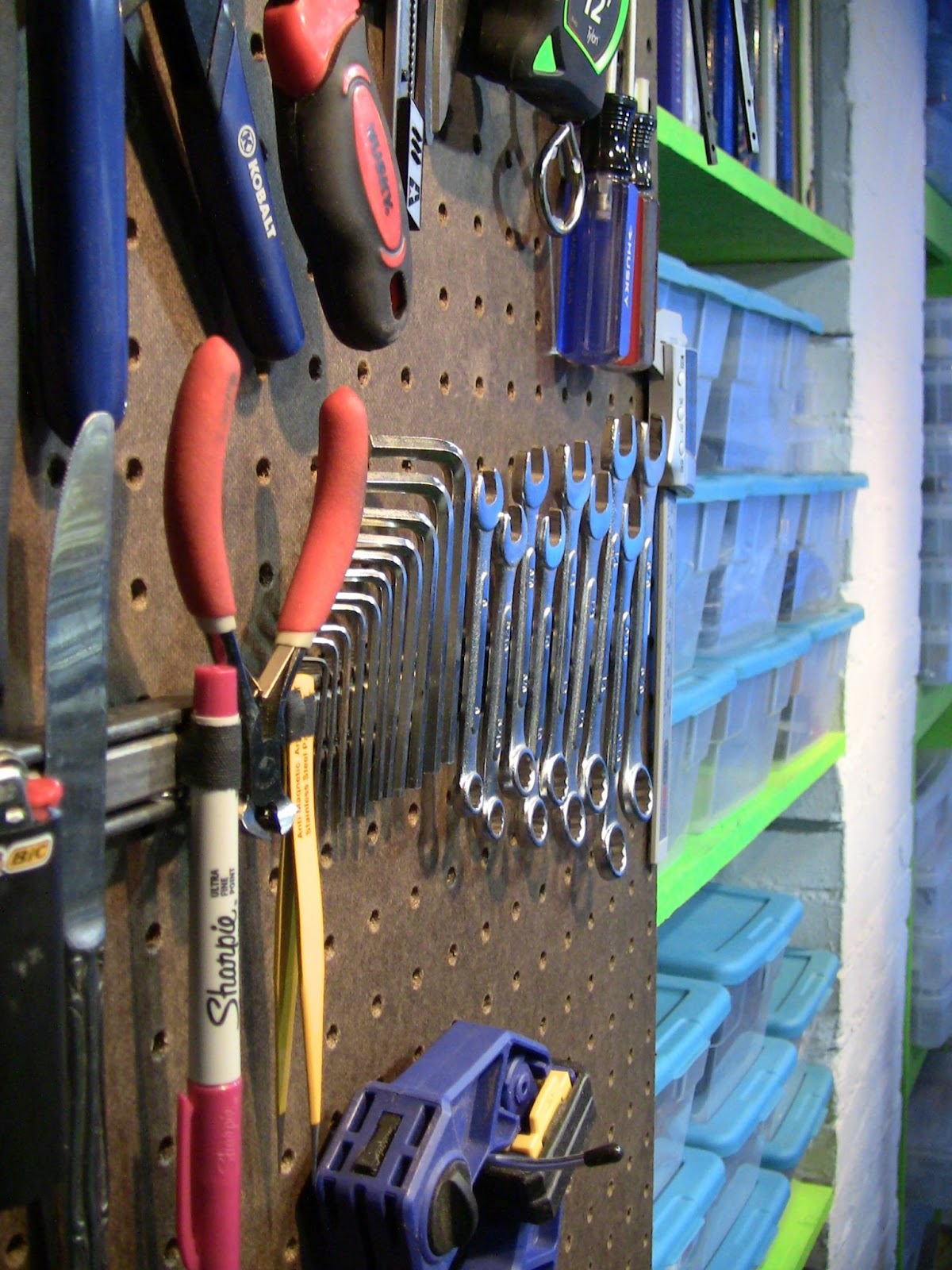 onshoulders How to Organizing your Tools with DIY Modular Strips