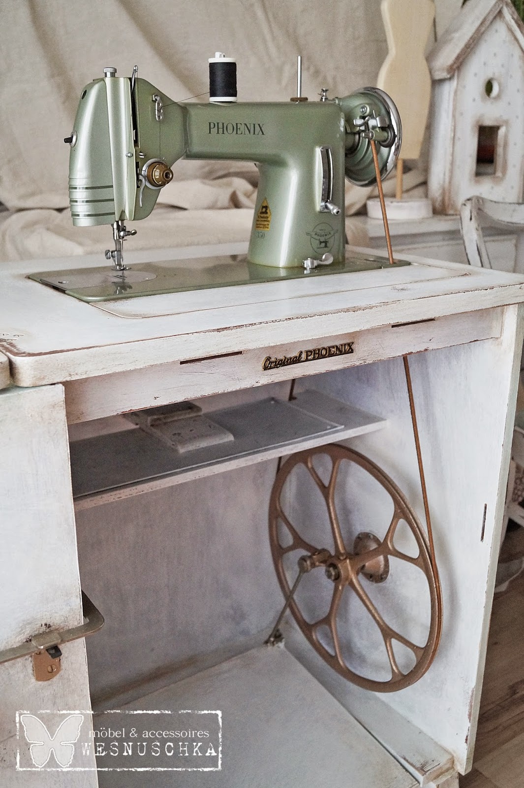 Wesnuschka: vintage nähmaschine phoenix im shabby chic