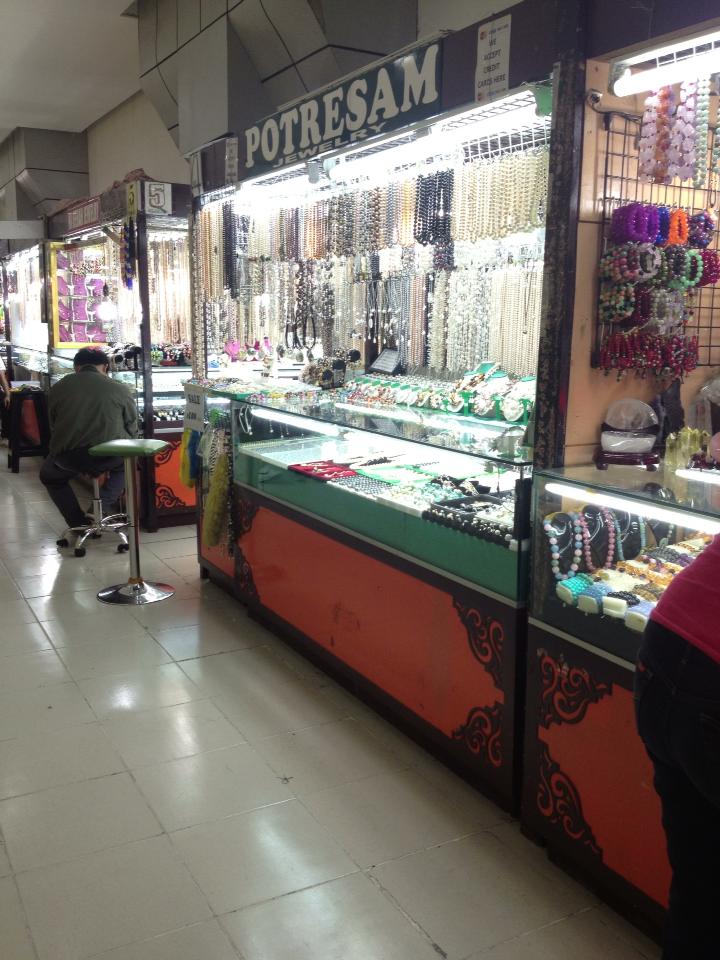 EAT EXPLORE EXPERIENCE Explore Shopping at Greenhills