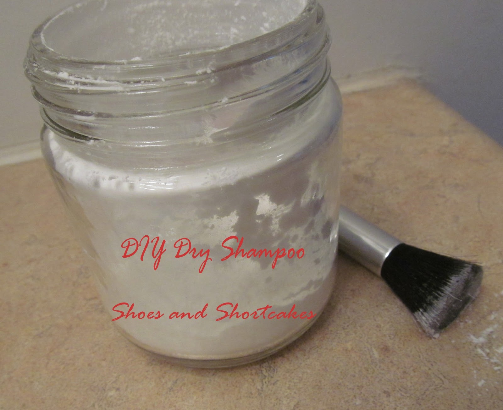 Shoes and Shortcakes DIY Dry Shampoo