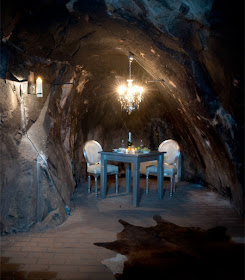 caveroom06 Hotel yang Terletak 155 meter di bawah Permukaan Bumi