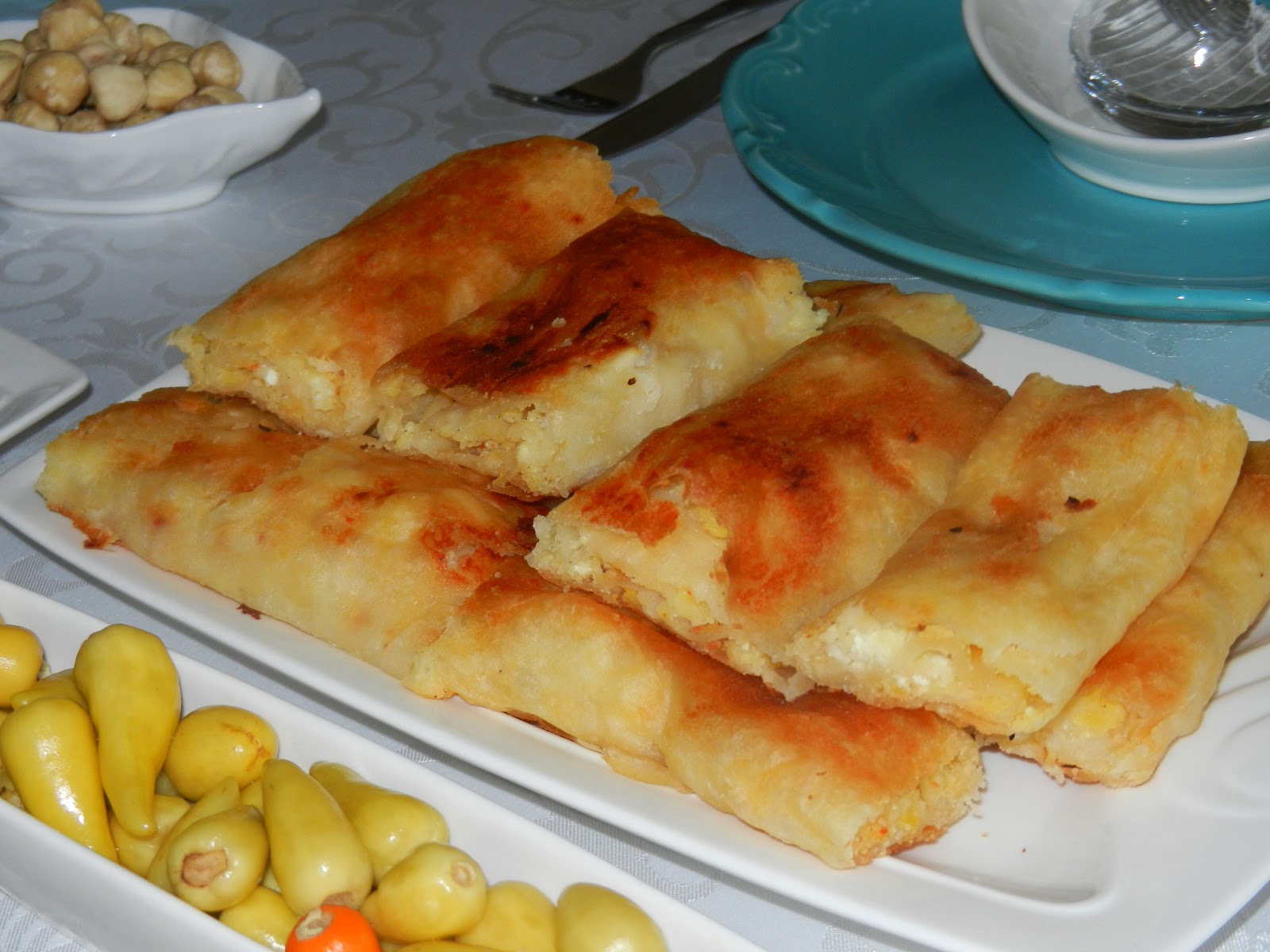 EL AÇMASI KOL BÖREĞİ ÇİÇEK EKMEK