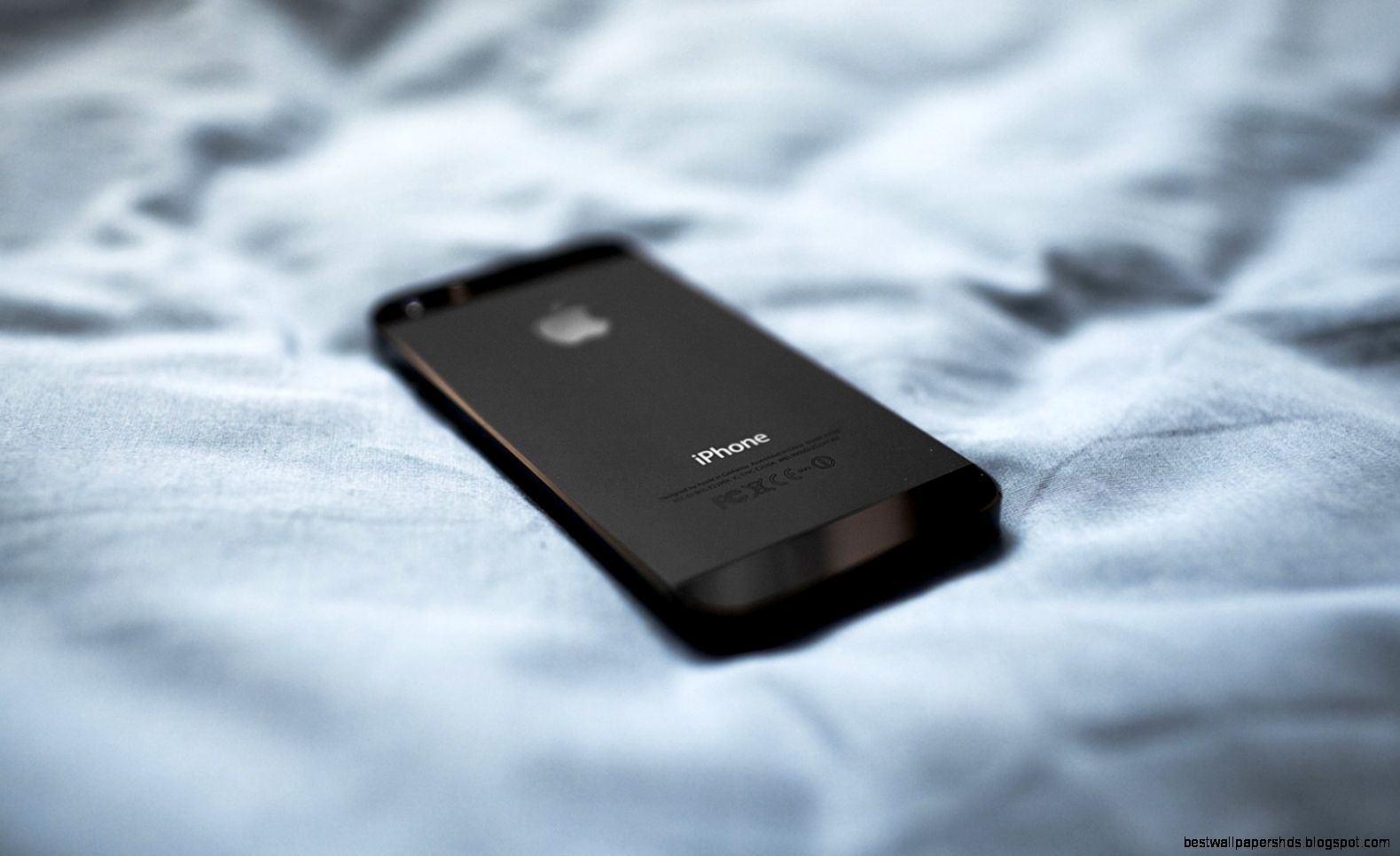 1680x1050 iPhone 5 Back desktop PC and Mac wallpaper 1680x1050 iPhone 5 Back desktop PC and Mac wallpaper