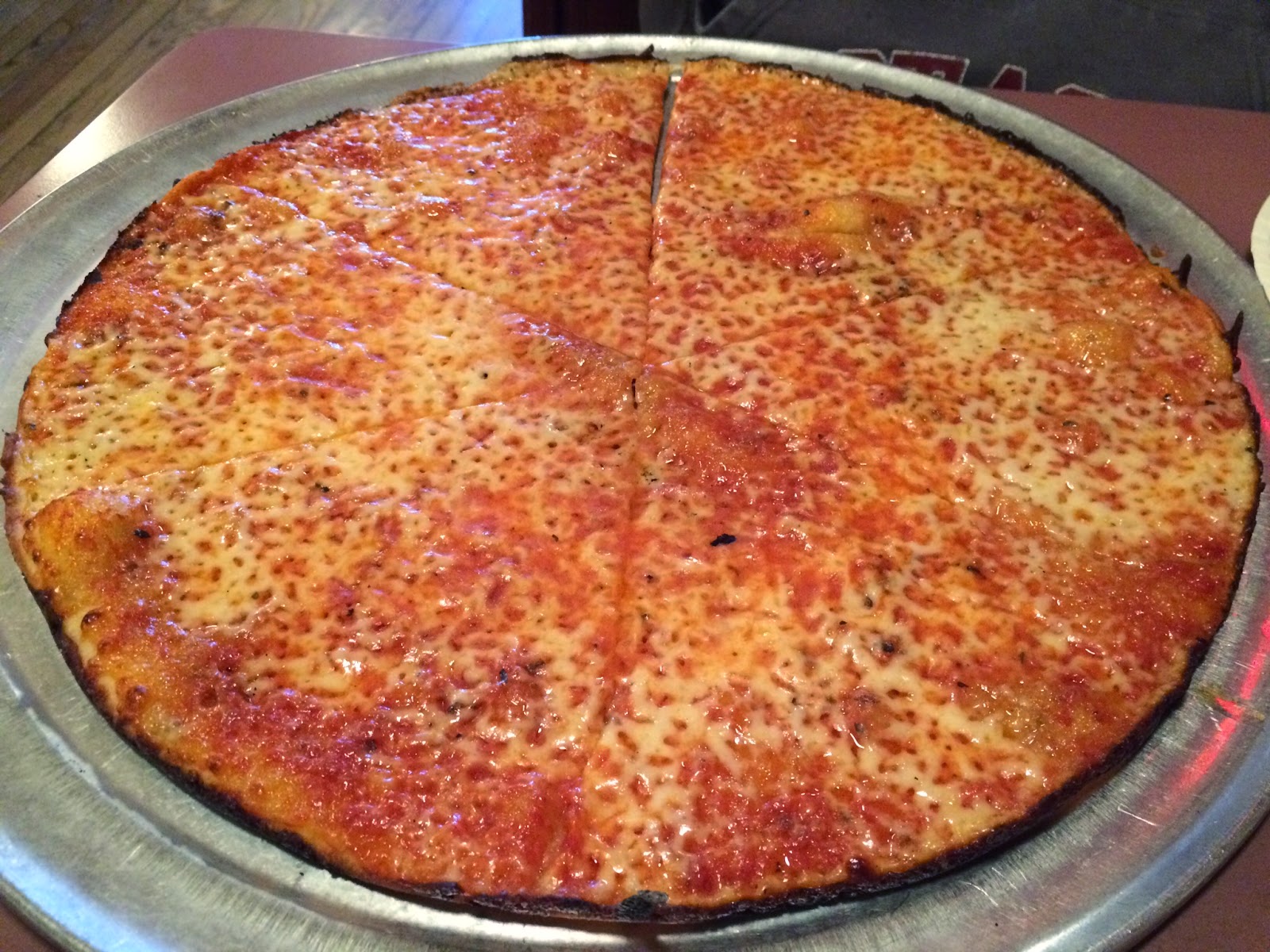 Hot Oil Pizza From Colony Grill / コロニーグリルのホットオイル ピザ I'm Made of Sugar