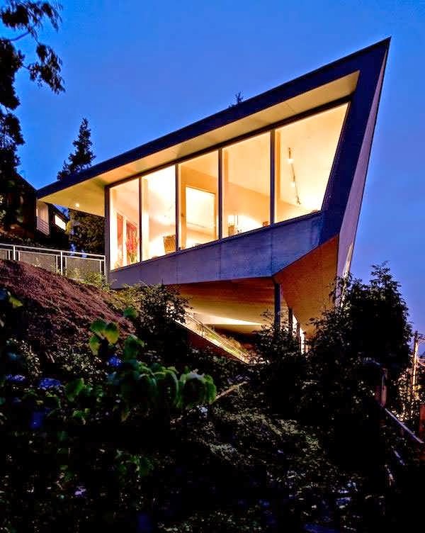 KOLBOTN EDGE HOUSE DESIGN BOASTS A STRONG HORIZONTAL PRESENCE AS EDGY TOP 7 UNIQUE HOUSE DESIGN