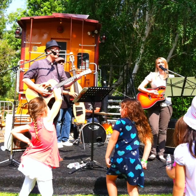 ride the dinosaur train theme song ride the dinosaur train theme song