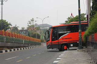 Bus 29 - 35 Seat Pekanbaru Riau 1