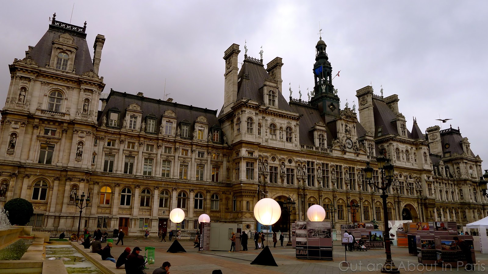 Hôtel de Ville in Paris You've seen the outside, now it's time to see