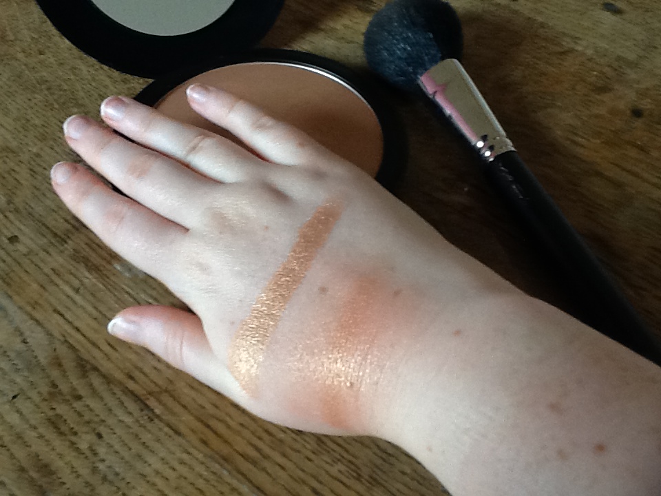 OOOOOH Sparkly! Gosh Giant Sun Powder ClothesandCurls Blogs