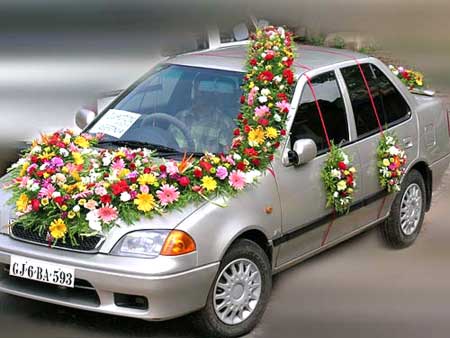 mehndi design Wedding Car Decoration Ideas A modern silver wedding car