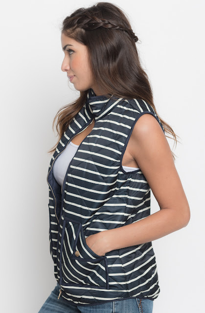 striped lightweight puffer vest 