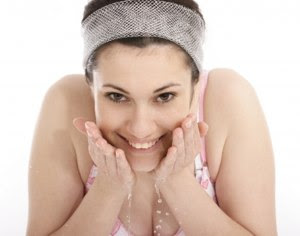 How To Wash Your Face Properly How To Wash Your Face Properly
