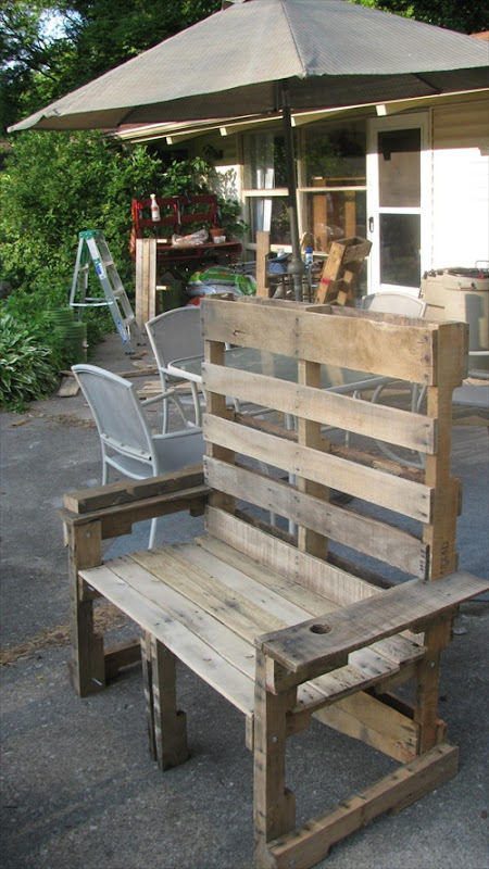 DIY Pallet Couch Living Room
