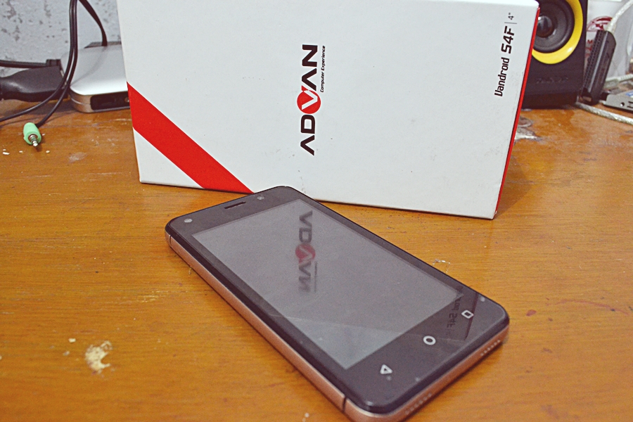 Advan Vandroid S4f Quadcore Ram 1gb 5mp Kamera Dan Kitkat Cuma 800 Ribu