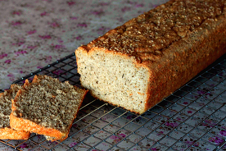 Pan De Molde Con Oregano Y Albahaca
