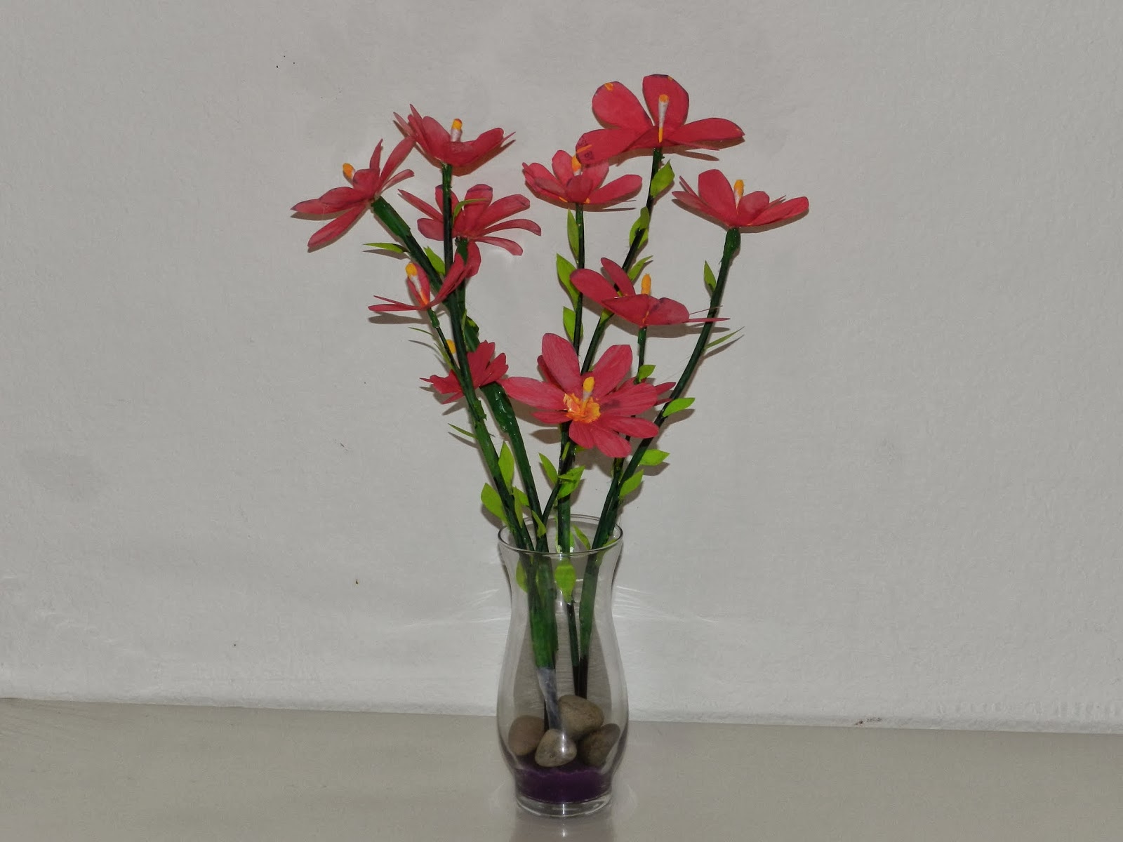 Creative DIY crafts: Cute Flower Vase with waste Plastic jug!