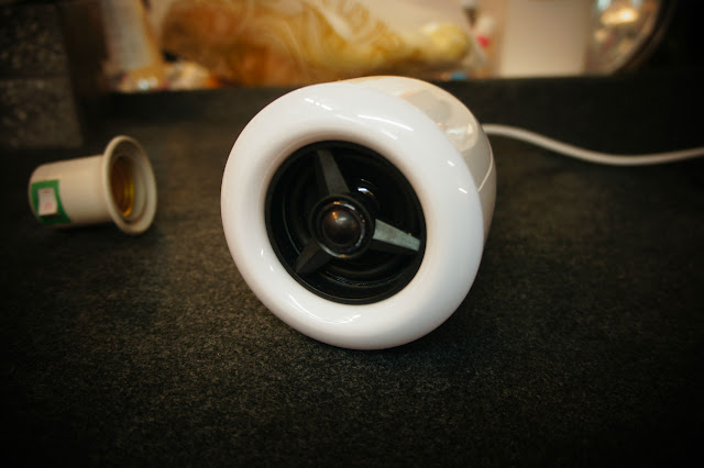 愛迪生工業 LED 藍芽音響燈 愛迪生工業 LED 藍芽音響燈