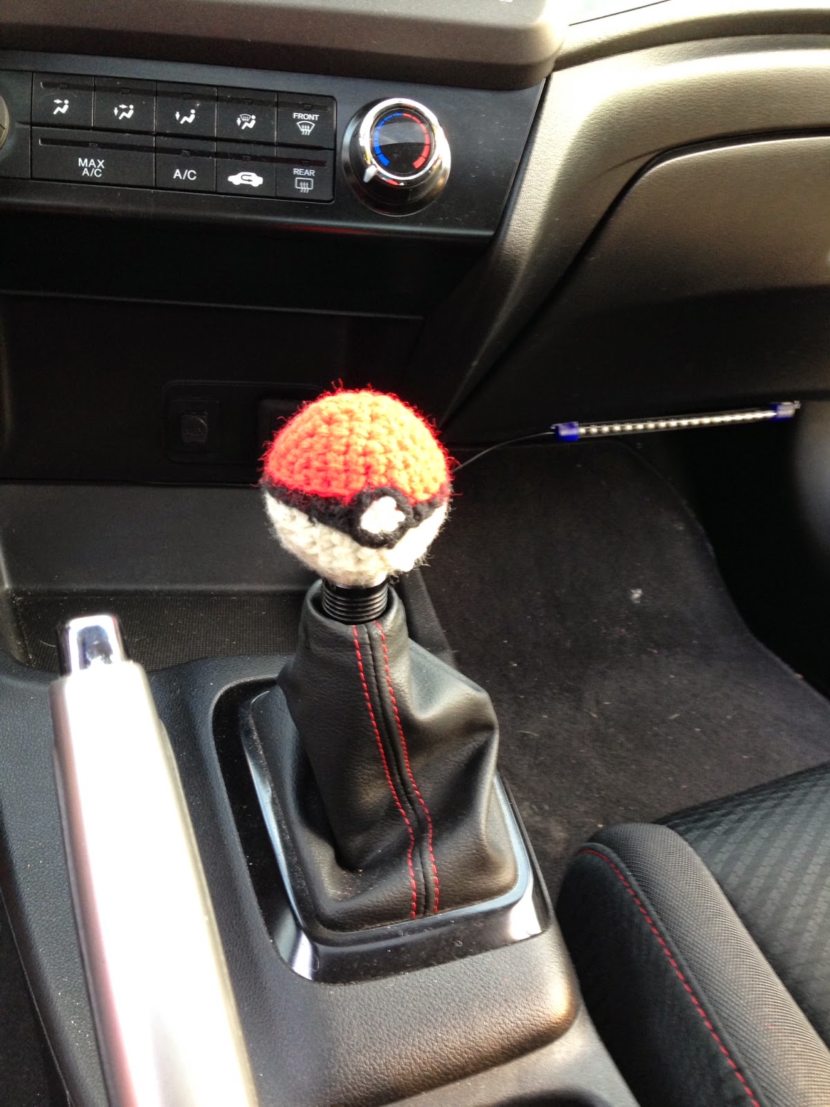 Creations Crochet 4 Pokeball Shift Knob Cover