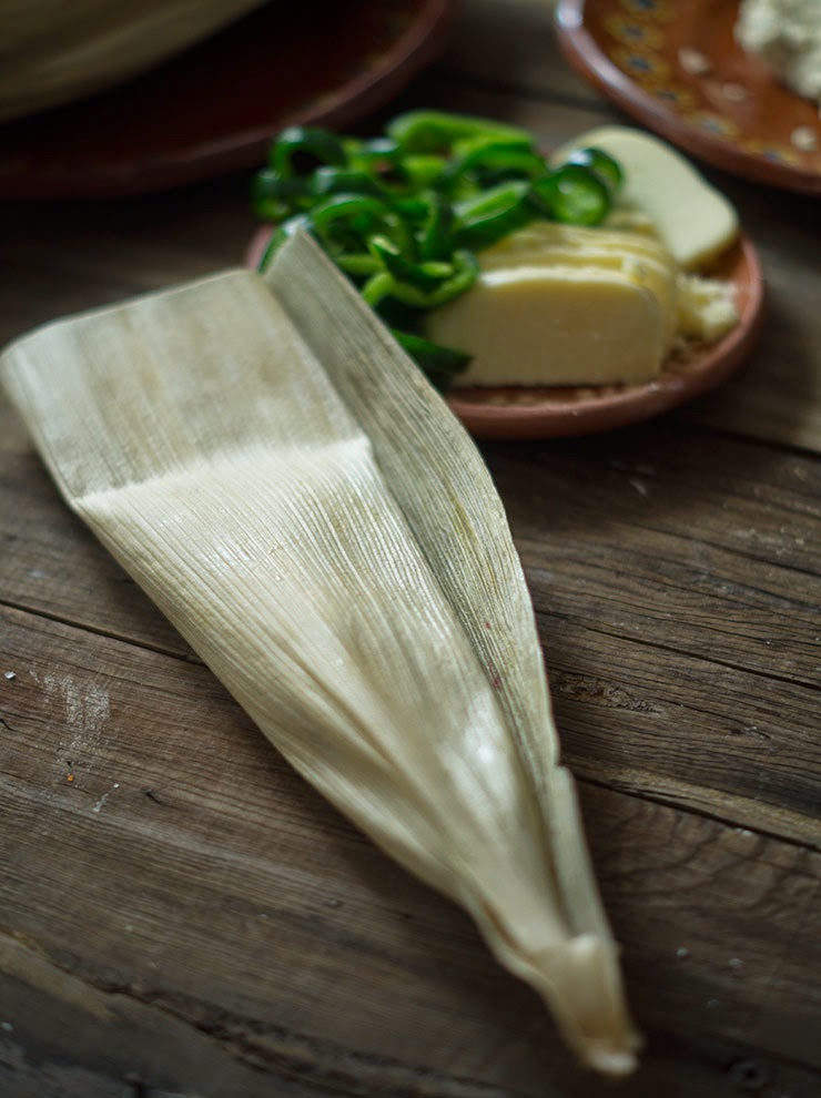 Tamales de queso y chile poblano RÚSTICA