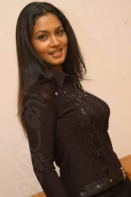 Pooja-Gauthami-UmashankaR-Tamil-Actress