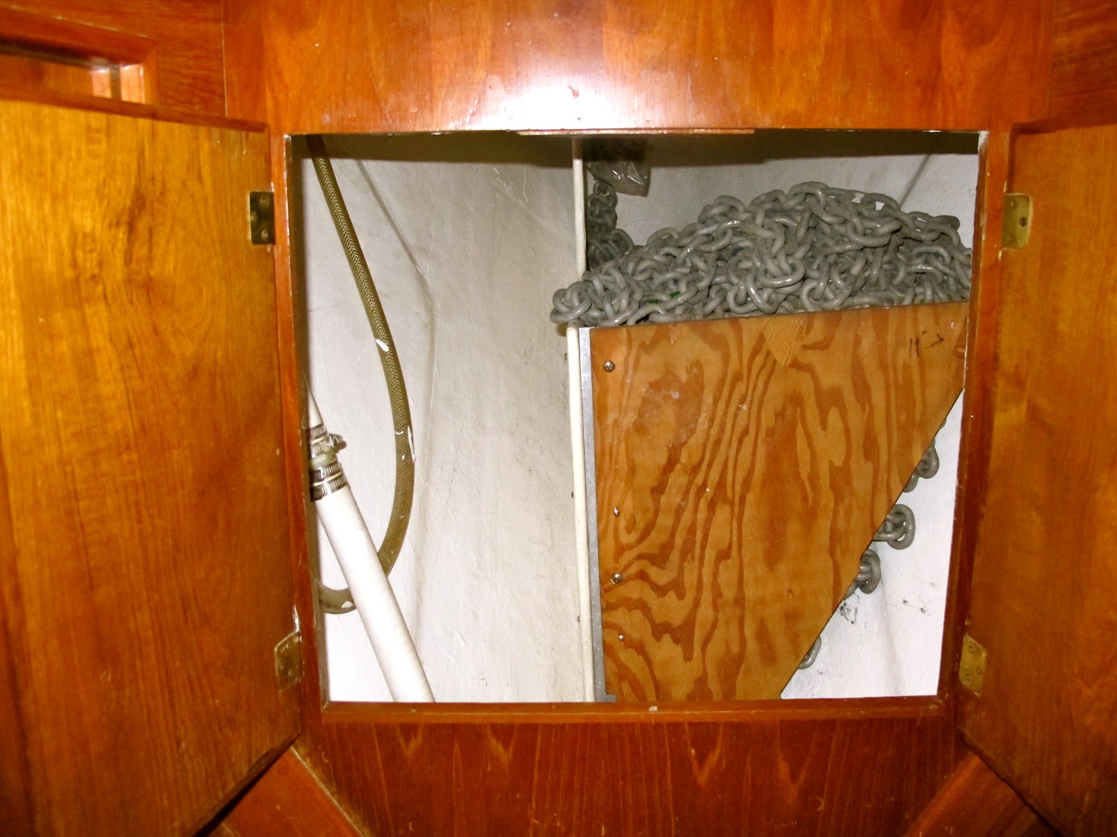 Windtraveler Anchor Locker Evolution