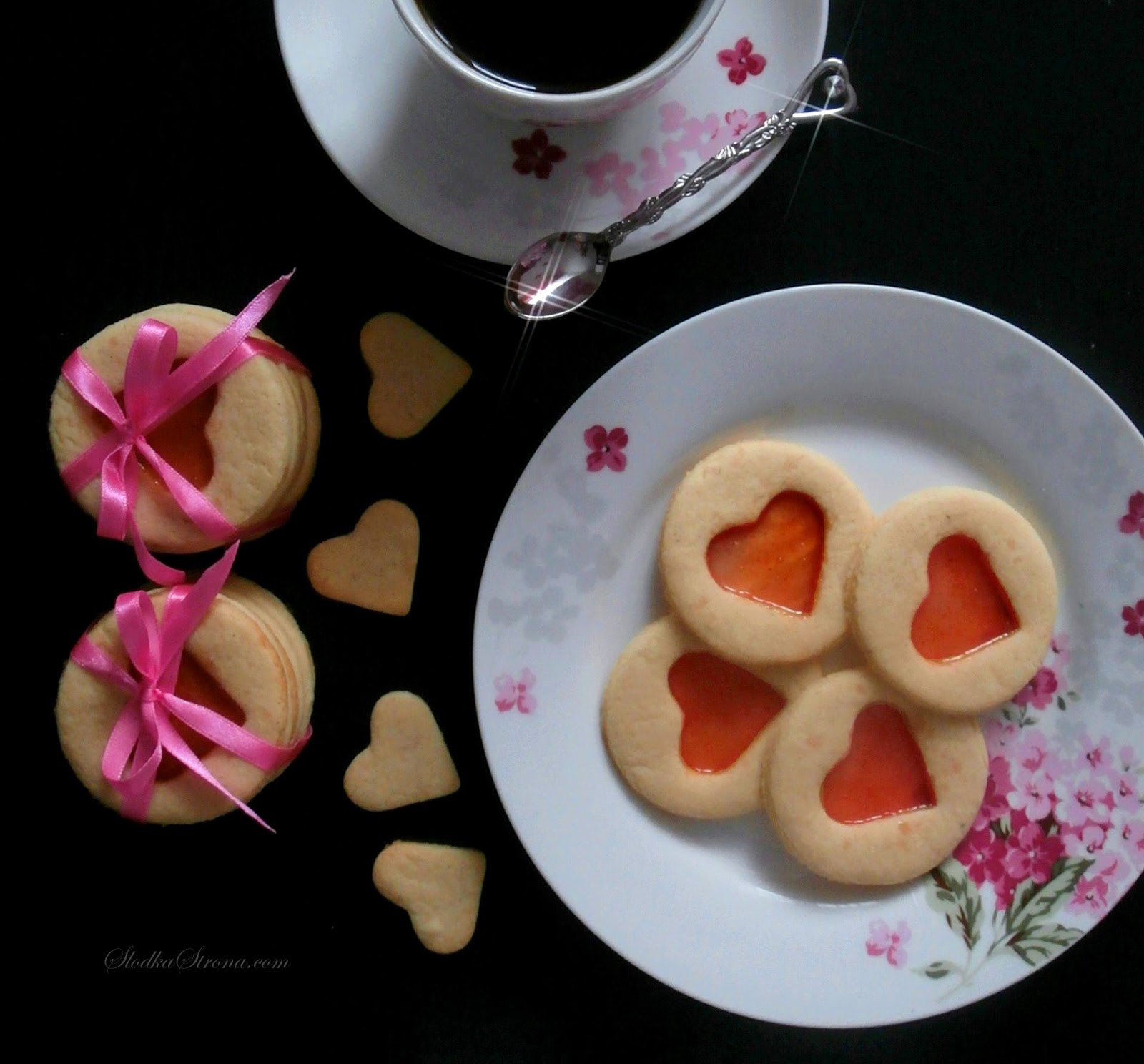 Walentynkowe Ciasteczka z Witrażem - Przepis - Słodka Strona