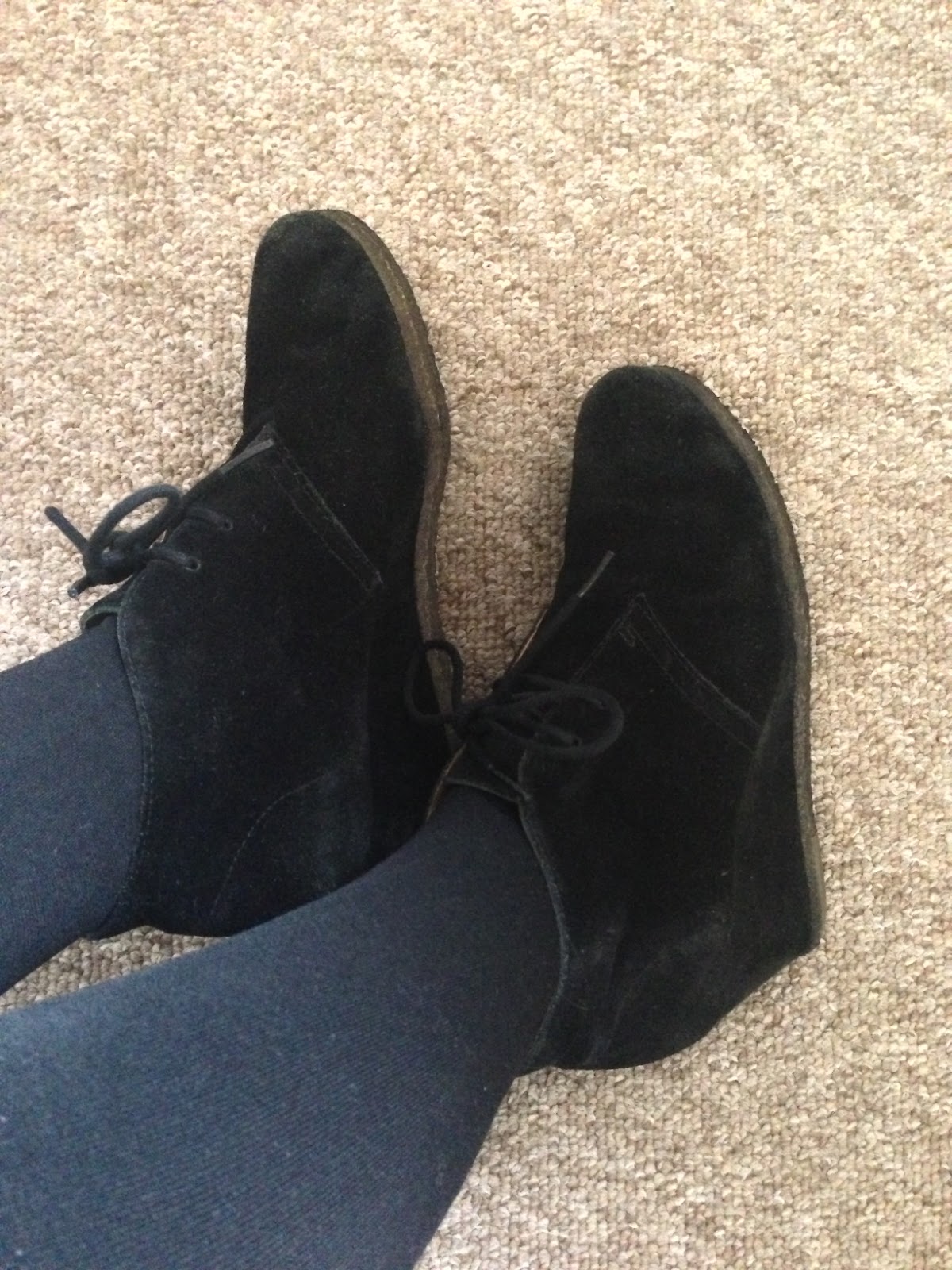 clarks yarra desert boots