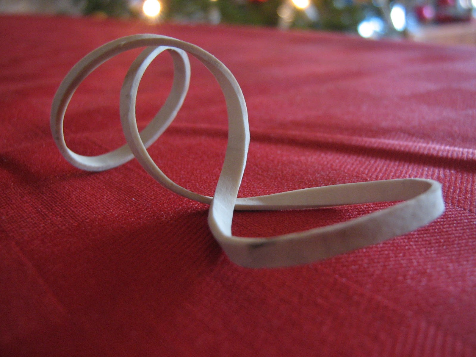 The Geometry of Bending Rubber band