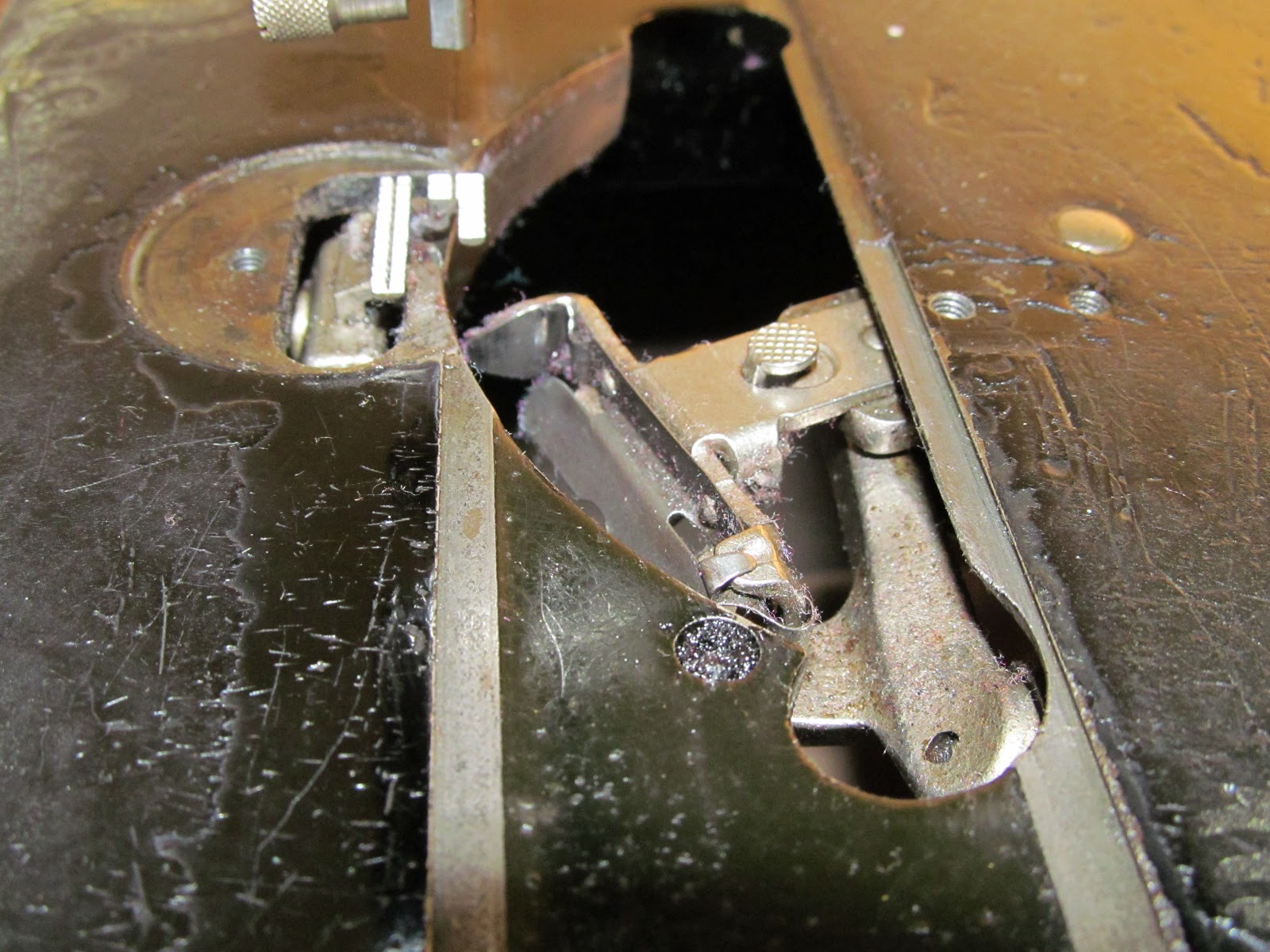 Trampled by Geese How to clean a Vintage Singer Sewing Machine, Singer 127